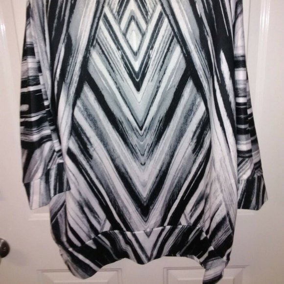 EST. 1946 GRAY/BLACK/WHITE RUCHED SIDES BANDED BOTTOM TOP XL-EUC - Picture 8 of 9